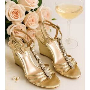 Badgley Mischka Kole T-Strap Jewel Wedge Sandals Gold Metallic Size 8.5
